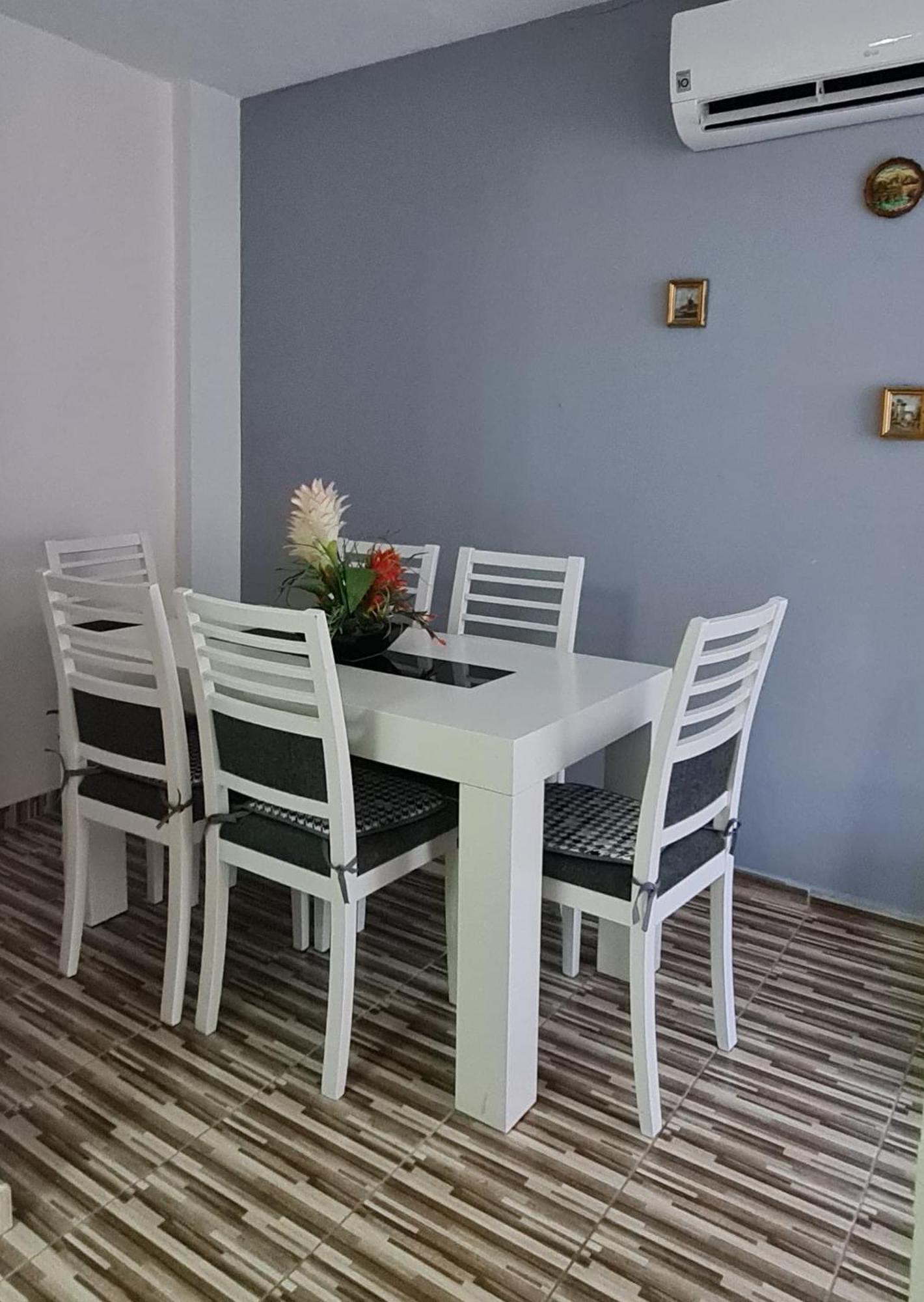 Scodrinon Hostel Shkodër Eksteriør billede